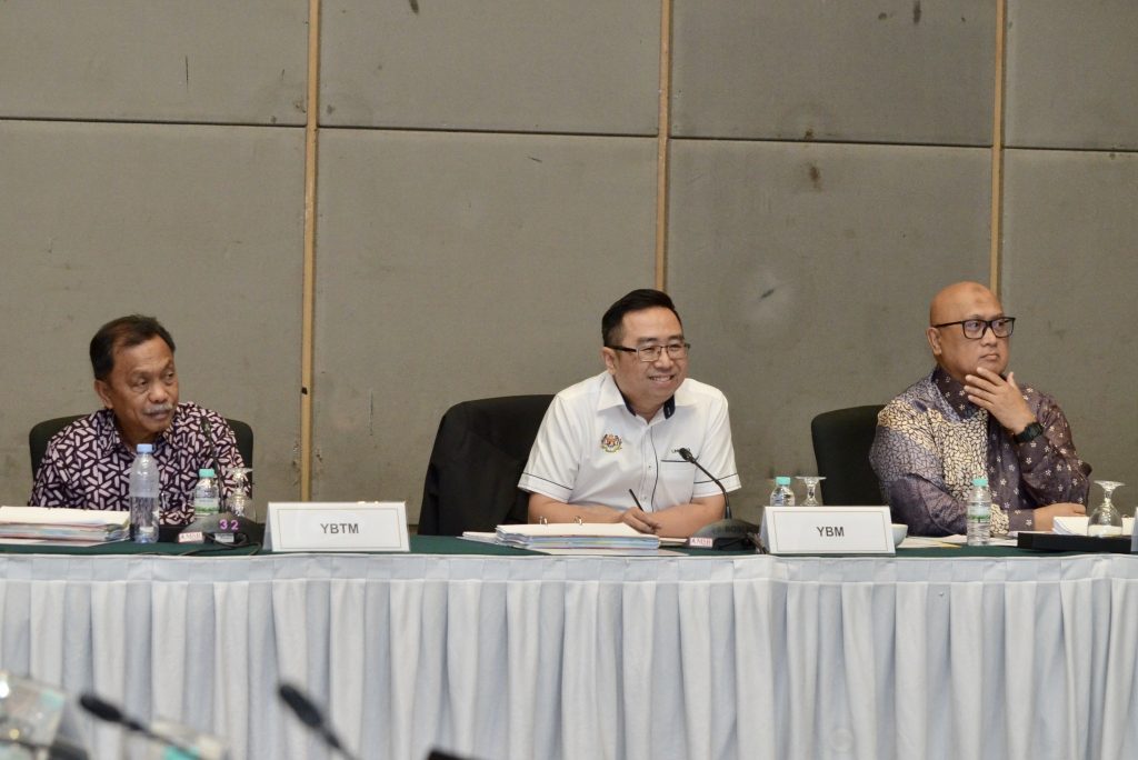 417698702 780566437432347 3989869352602360964 n