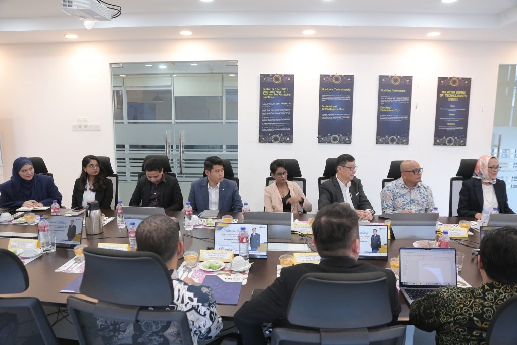 417811420 781142497374741 8326881955193505195 n