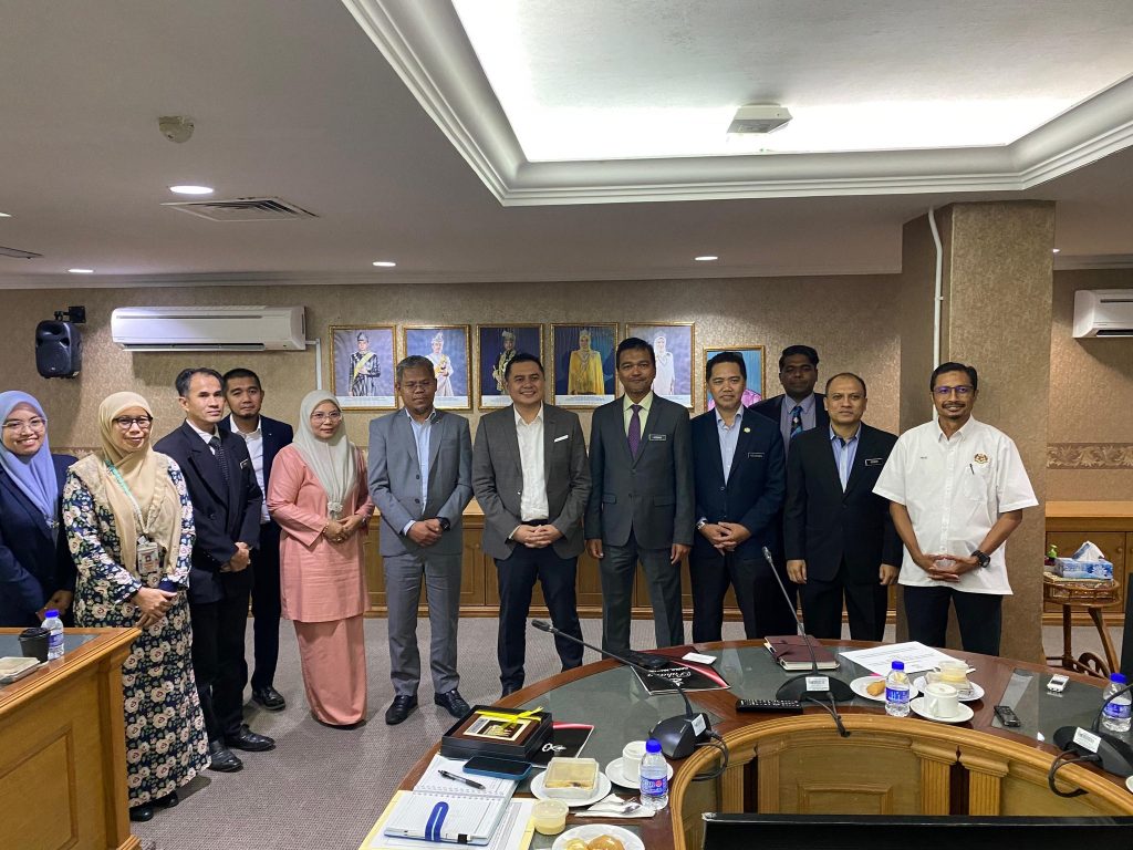 441416480 869561555199501 3884584816874922238 n