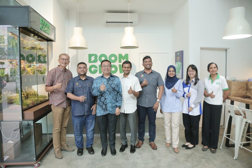 447246230 878961974259459 6436813255305010447 n