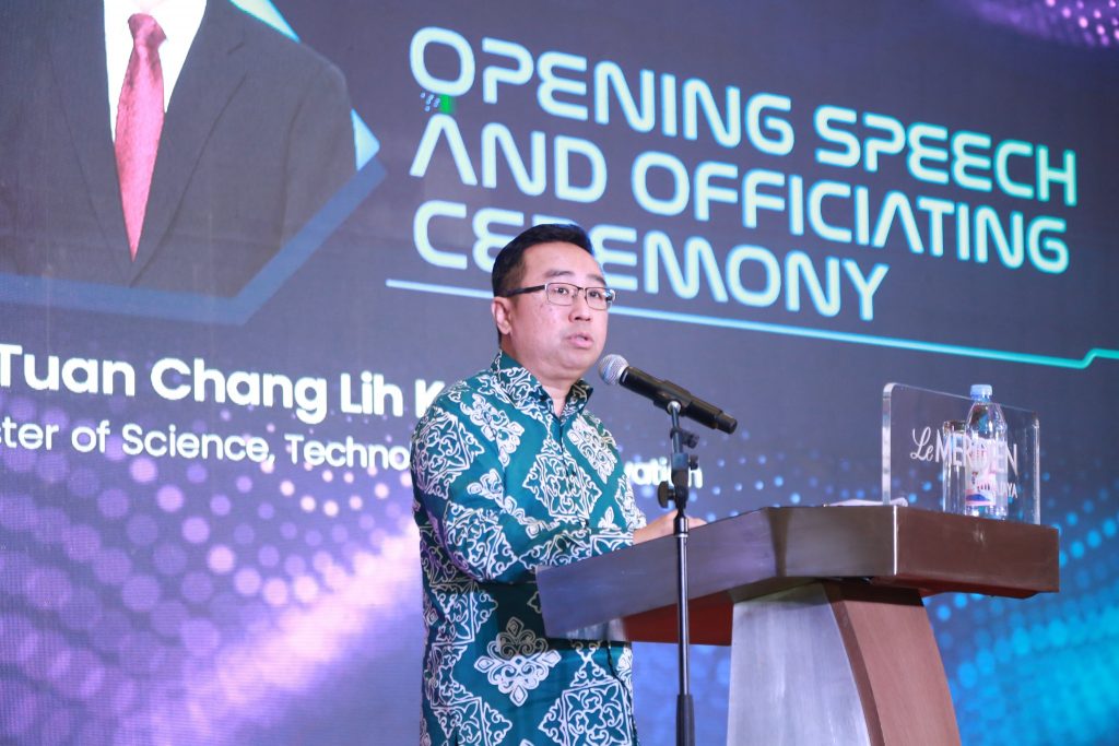 453512745 915041467318176 3485611049648180492 n