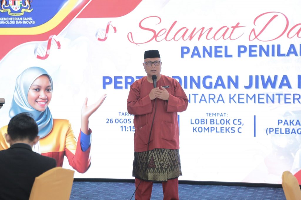 456963922 933948128760843 832051255550749313 n