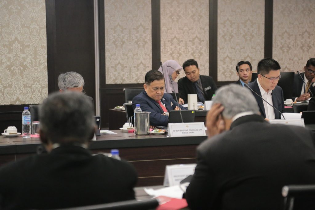 465791118 987058556783133 7310086716298319963 n