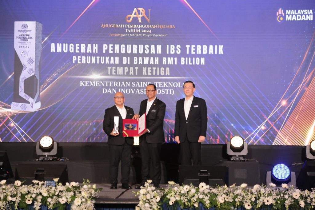 466676390 992986562856999 7834503380524836520 n