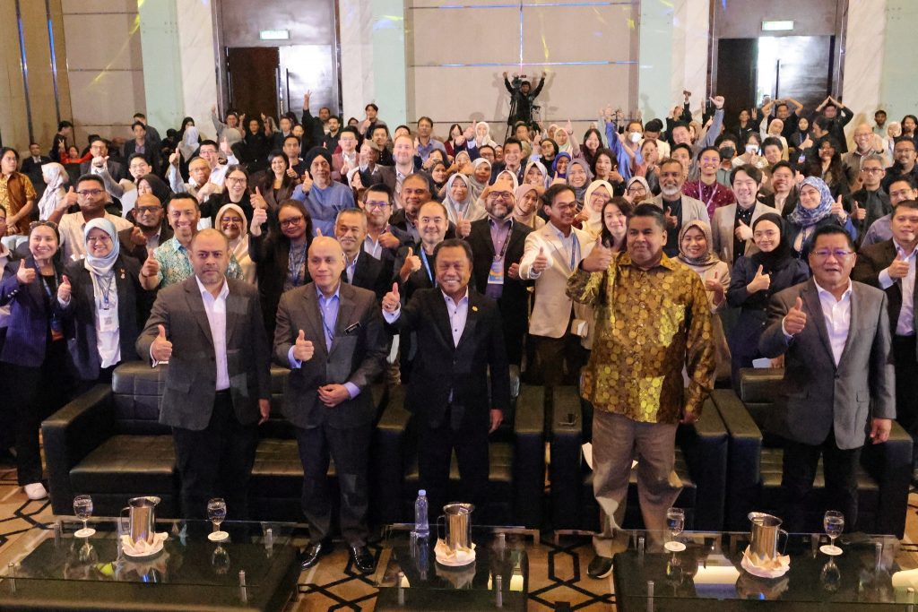 469246472 1009904704498518 7174728336908857933 n