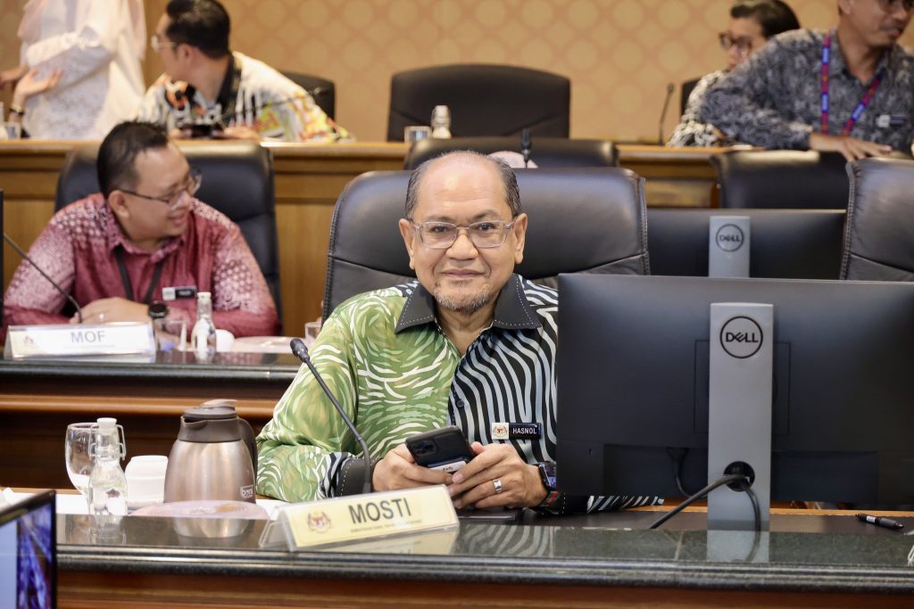 489988988 1110835411072113 2399614364664946799 n