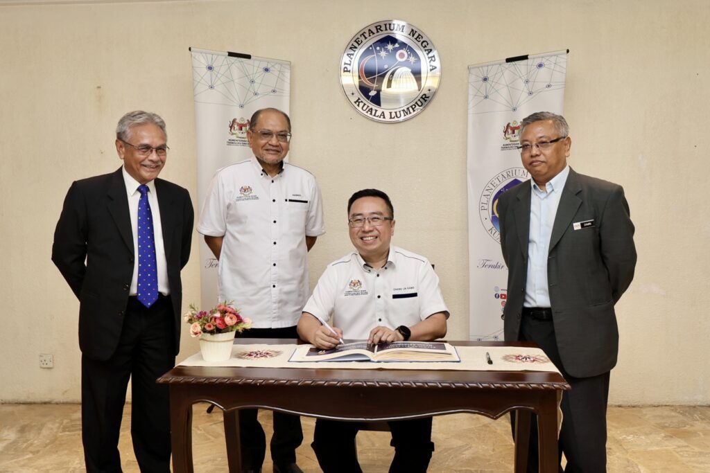 516861369 1182092157279771 3441216814978500352 n