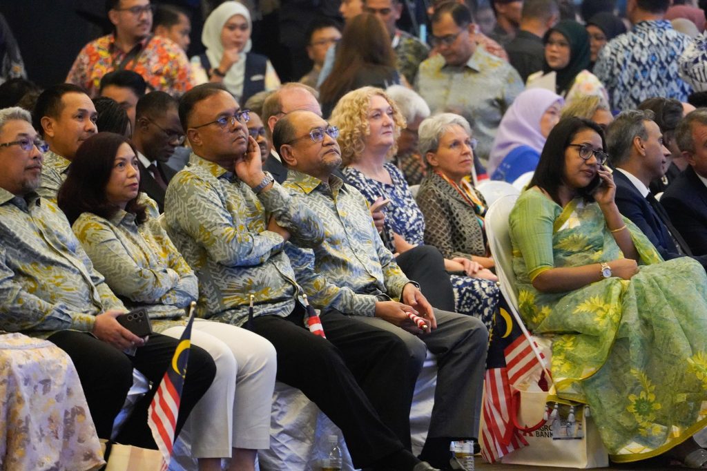 548657385 1242274174594902 6986888022521647740 n