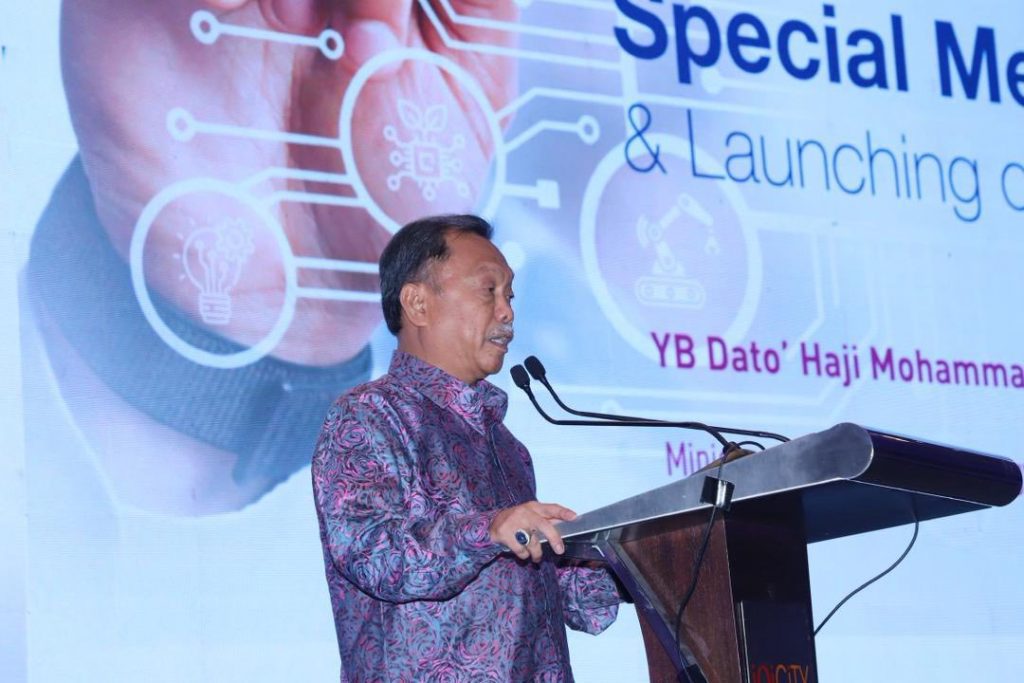 556524371 1256419656513687 1461332737197879408 n