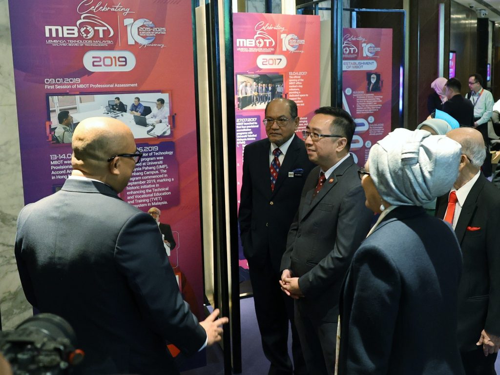 557624934 1254399290049057 2858154382784936201 n