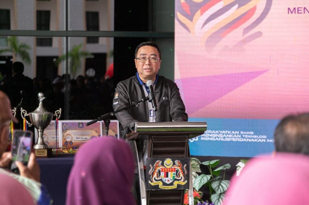 558293286 1263894515766201 4888192941671846929 n