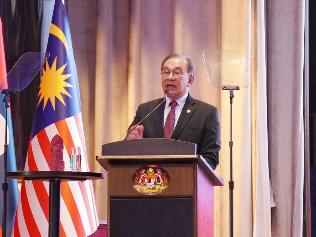 561761384 1261012246054428 1735088865238472420 n