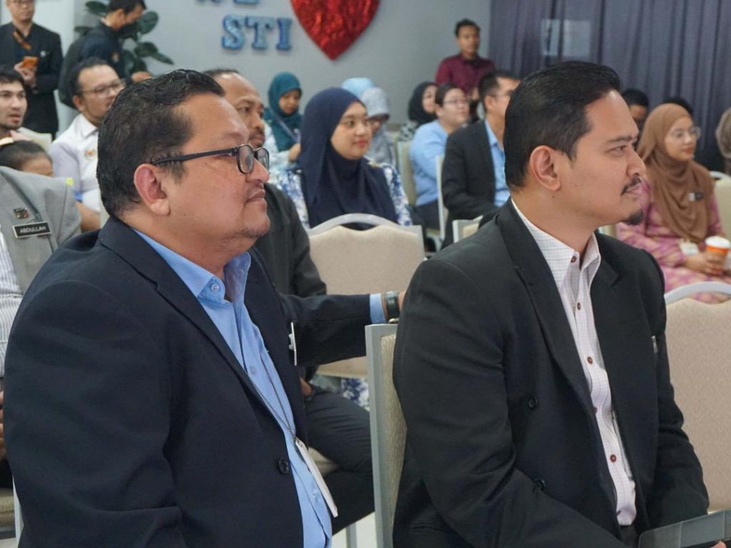 569376661 1274478914707761 2167189637774380107 n