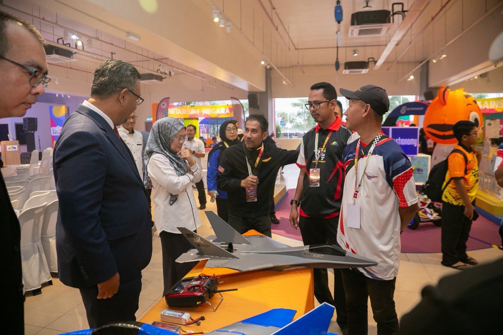 569809544 1277901261032193 7863383419603727527 n