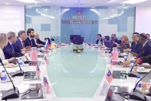 581677894 1294188186070167 1706340243423645188 n