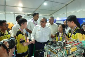 594987050 1313236830831969 6976532427941247621 n