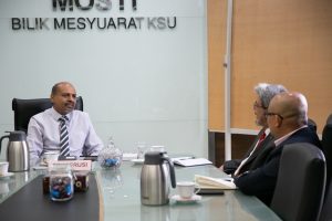 659908250 1408530481302603 1608309137264348092 n