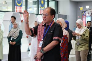 SESI SANTAI 17 3