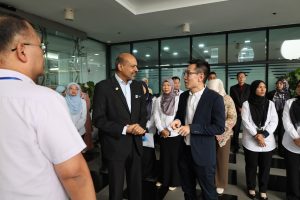 Majlis Perasmian Penyerahan Kenderaan Jabatan Bas Baharu MOSTI 1